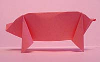 Свинка из бумаги. Оригами - символ 2007 года.